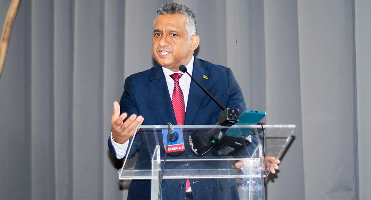 Salim Valá Defende Gestão Eficiente Dos Recursos Públicos Para Impulsionar o Crescimento Económico • Diário Económico