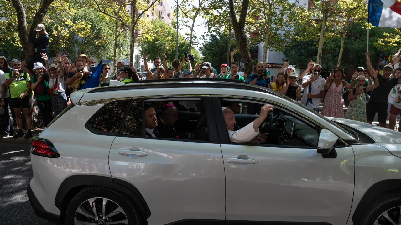Um dos últimos carros do Papa em Portugal foi este SUV sem grandes luxos