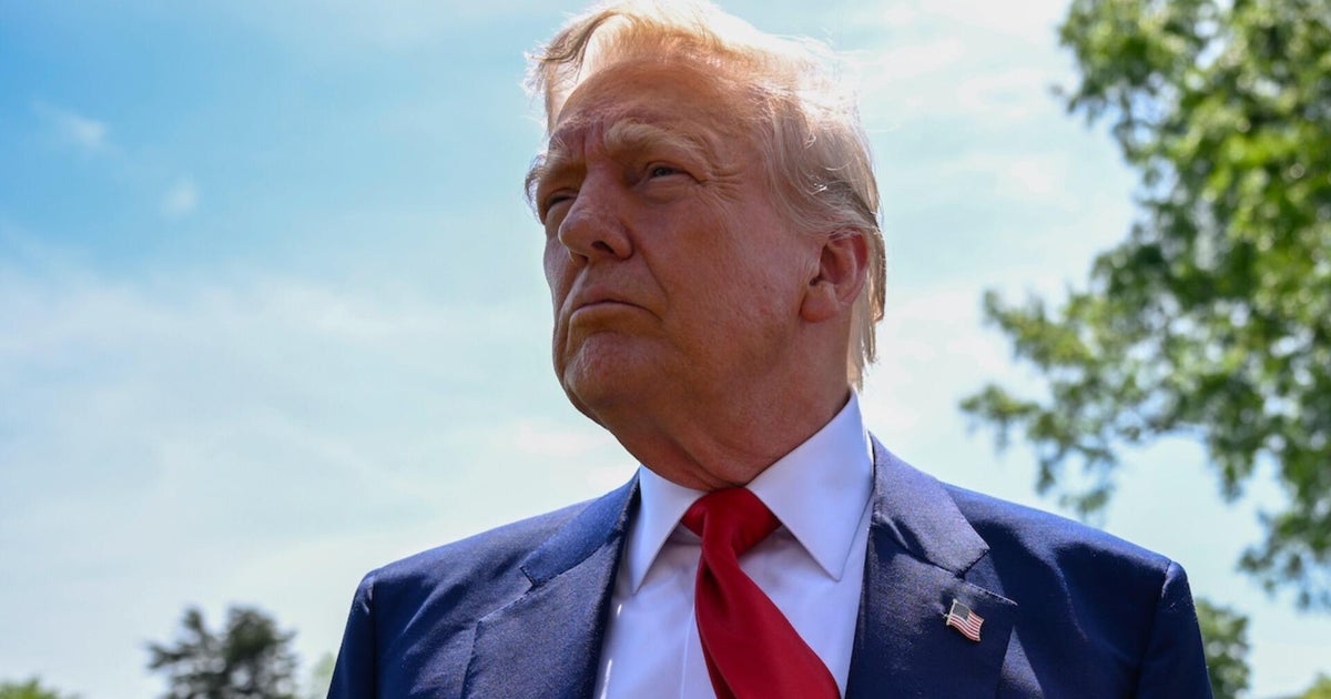 A proposta de orçamento de Trump cortaria alguns gastos discricionários, aumentaria os gastos com defesa