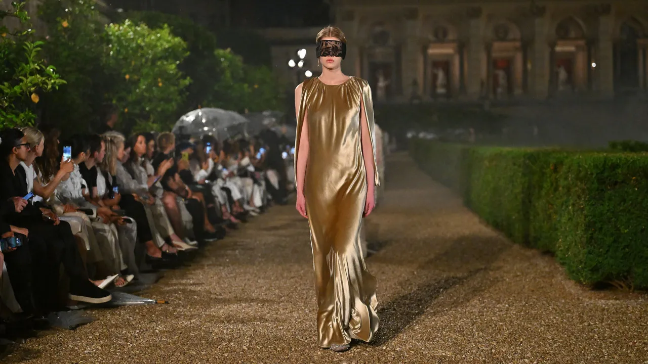 ASSIM FOI O Último Desfile de Maria Grazia Chiuri na Dior