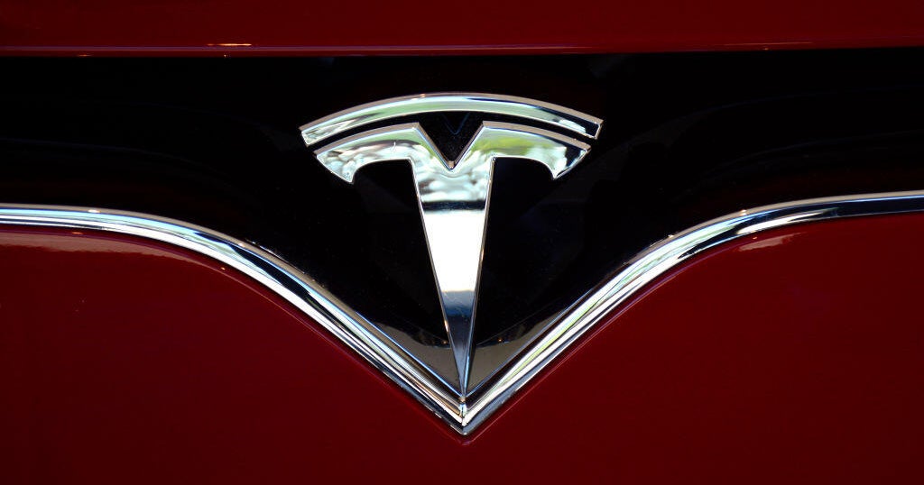 As vendas mensais da Tesla na Europa mergulham quase 50% em meio a pr ...