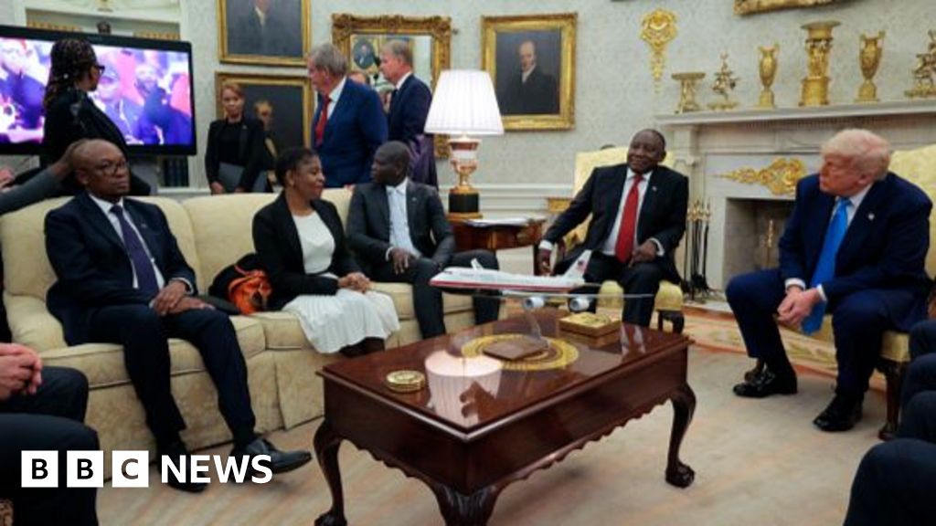 Assista Moment Trump confronta o presidente da África do Sul com vídeo