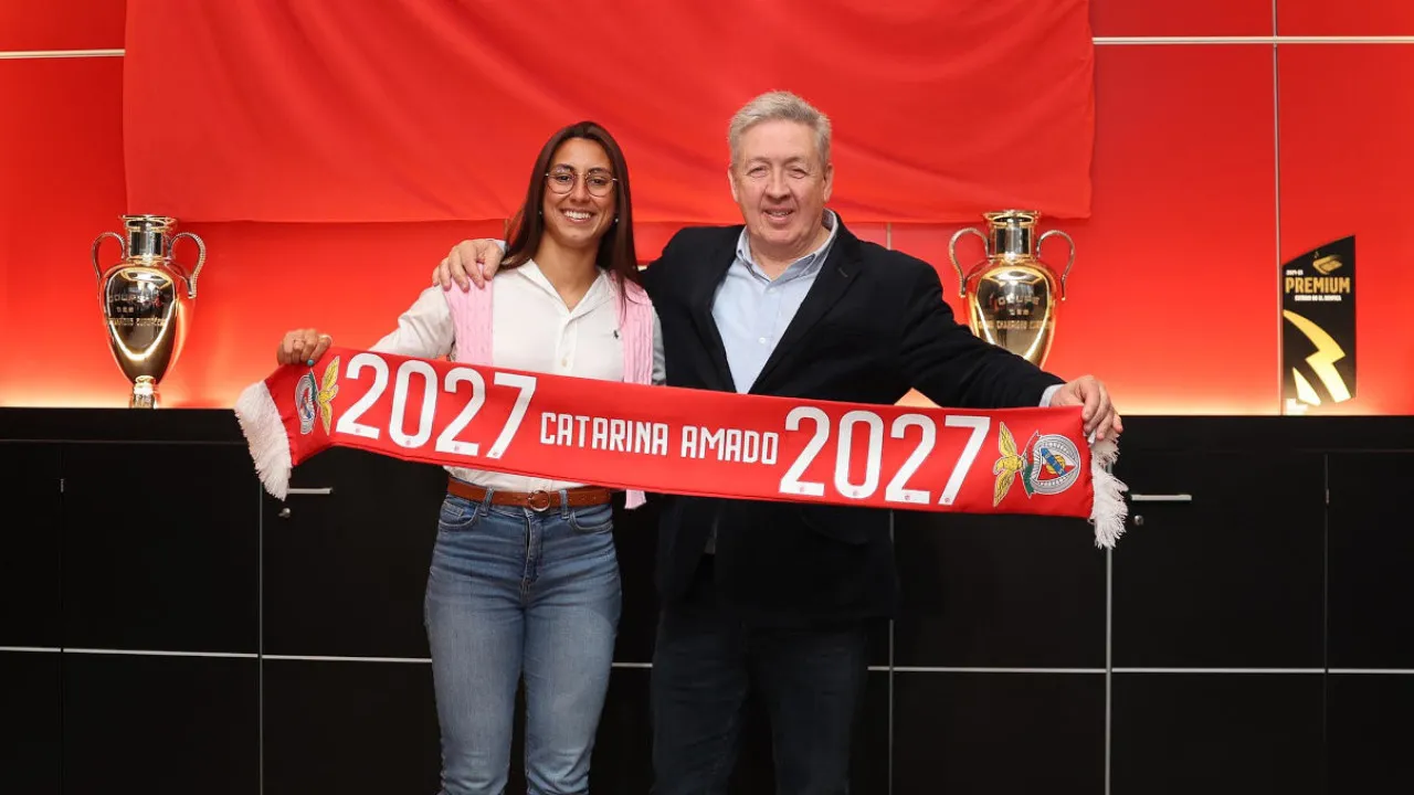 Benfica Anúncia RenovAção de Contrato Com Pentacampei