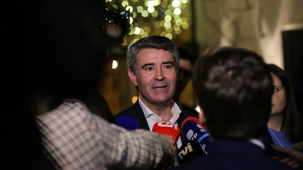 Carneiro Apela à Mobilizaça para "Conevador Indecisos" Um Varto PS
