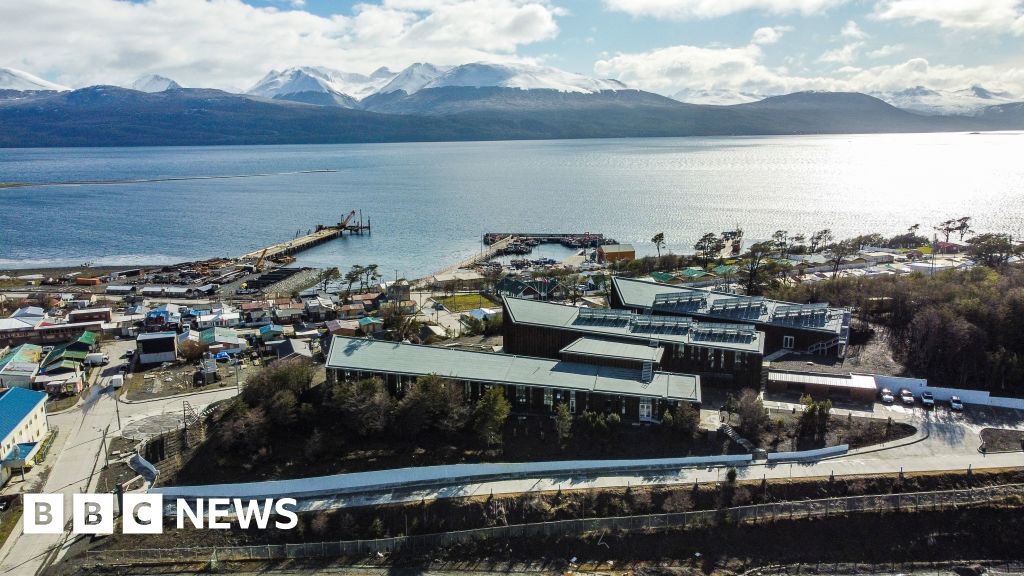 Chile questiona o tsunami aviso após o terremoto