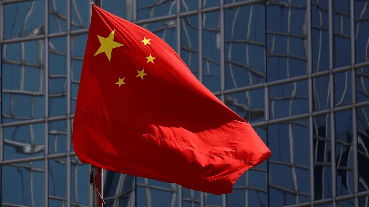 China Lança Sonda Espacial Para Recolher Amostras de A asteroides
