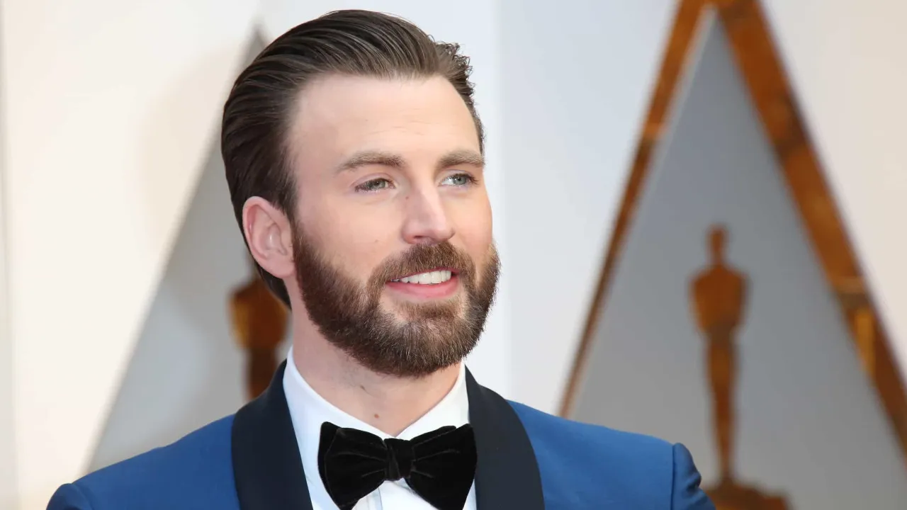 Chris Evans coloca casa em Los Angeles à venda