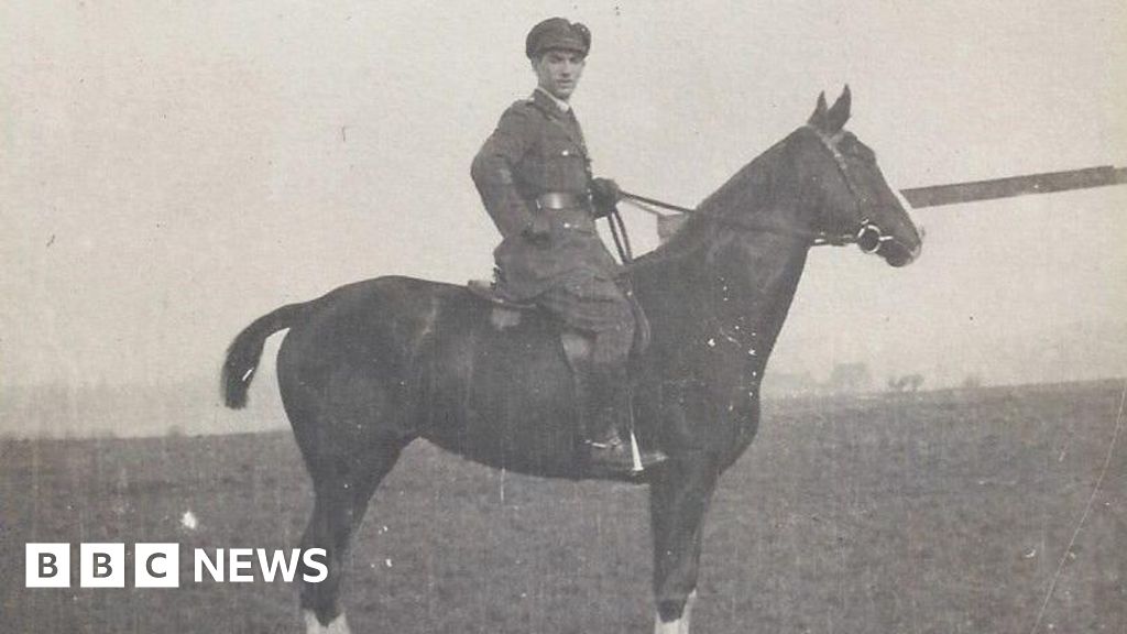 Como duas famílias estavam ligadas por um cavalo de guerra escocês
