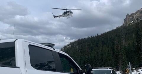 Detalhes dramáticos emergem depois que o alpinista sobrevive à queda de 400 pés ...