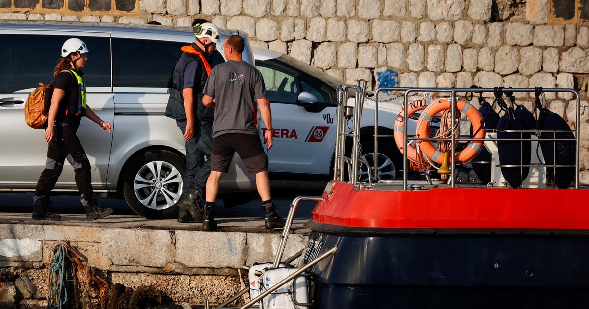 Diver morre durante a operação para recuperar o super iate que afundou ...
