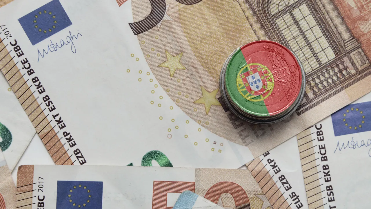 Dívida pública acelera para 278,3 mil milhões até março