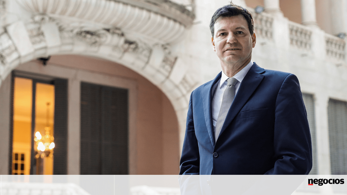 Fernando de Almeida Santos: Governo Teve "Medo" de Novo Apagão Antes Das Eleições - Construção