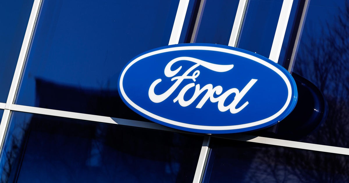 Ford lembra que mais de 1 milhão de veículos sobre o retrovisor vieram ...