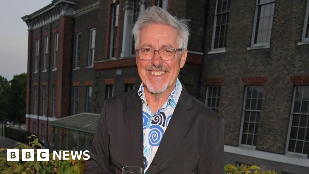 Griff Rhys Jones 'homenageado' por Sim, Primeiro Ministro
