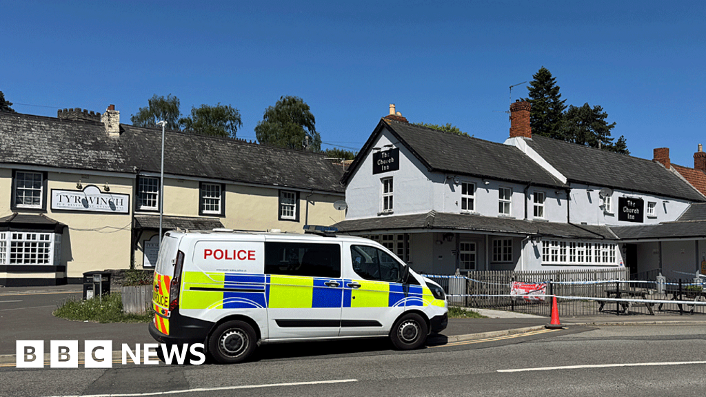 Homem preso por ataque de pub de Cardiff