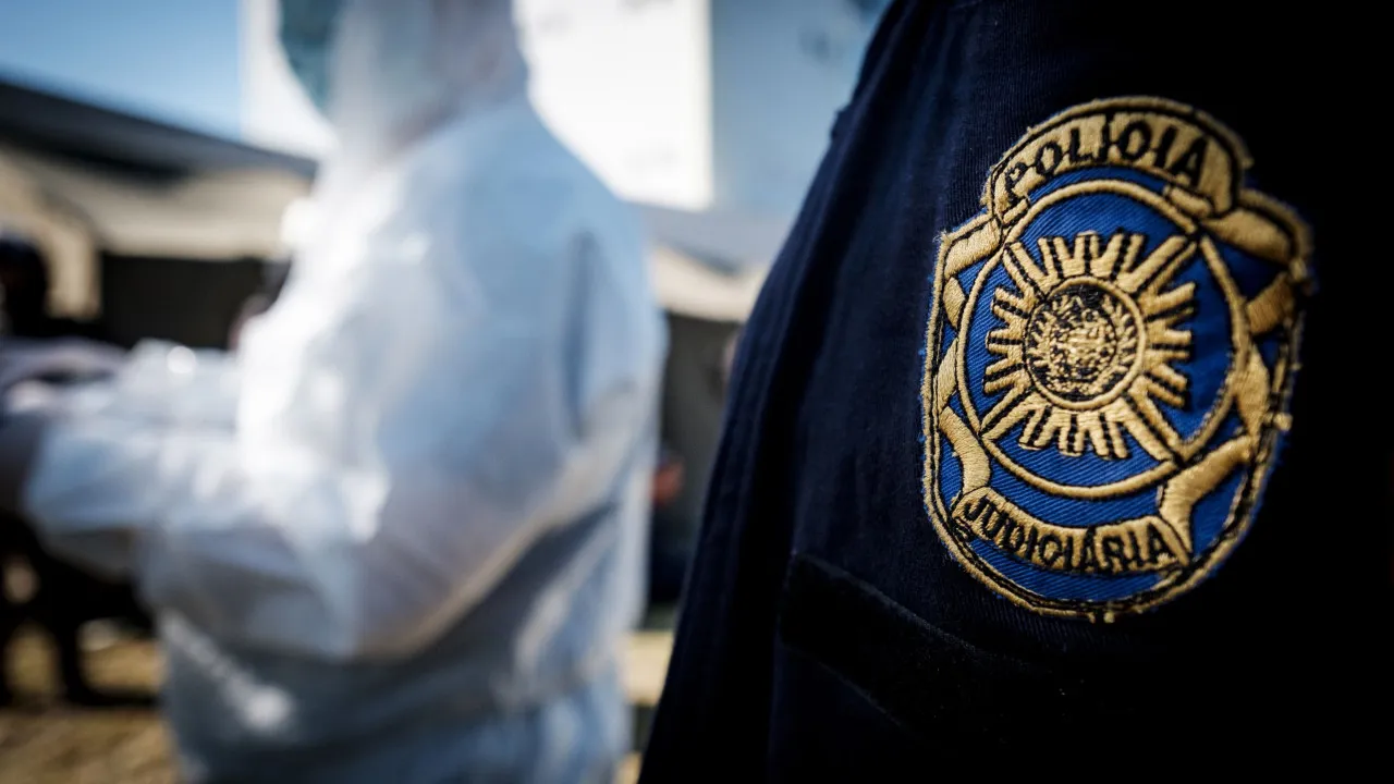 Jovem Morre Após Sor Baleado à Porta de Bar No Porto. PJ Investiga