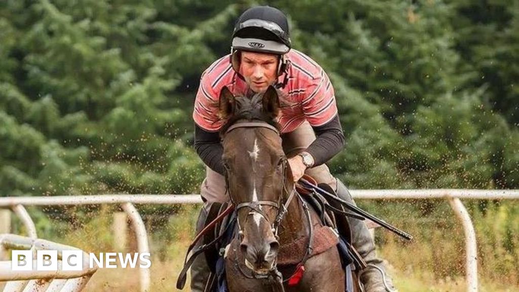 Langholm Horse Racing Trainer James Ewart Heads em nova direção