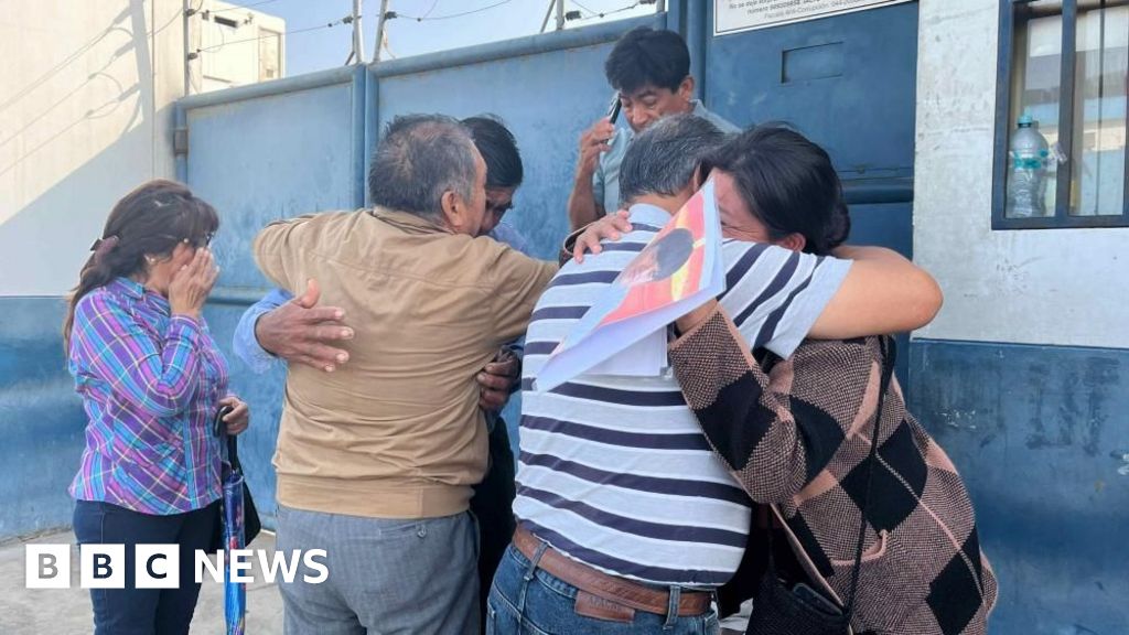 Lastreio na província do Peru após 13 trabalhadores de minas mataram