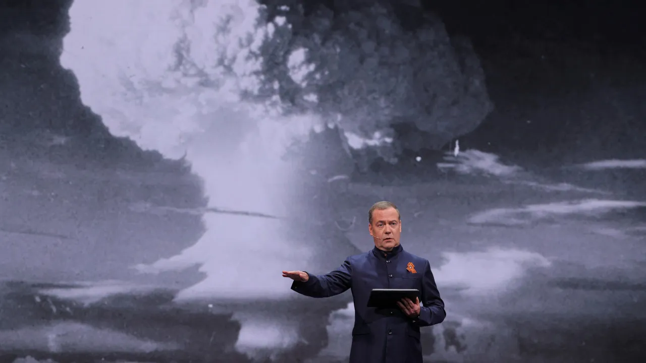Medvedev respondeu um Aviso de Trump e Ameaça com "Terceira Guerra Mundial"