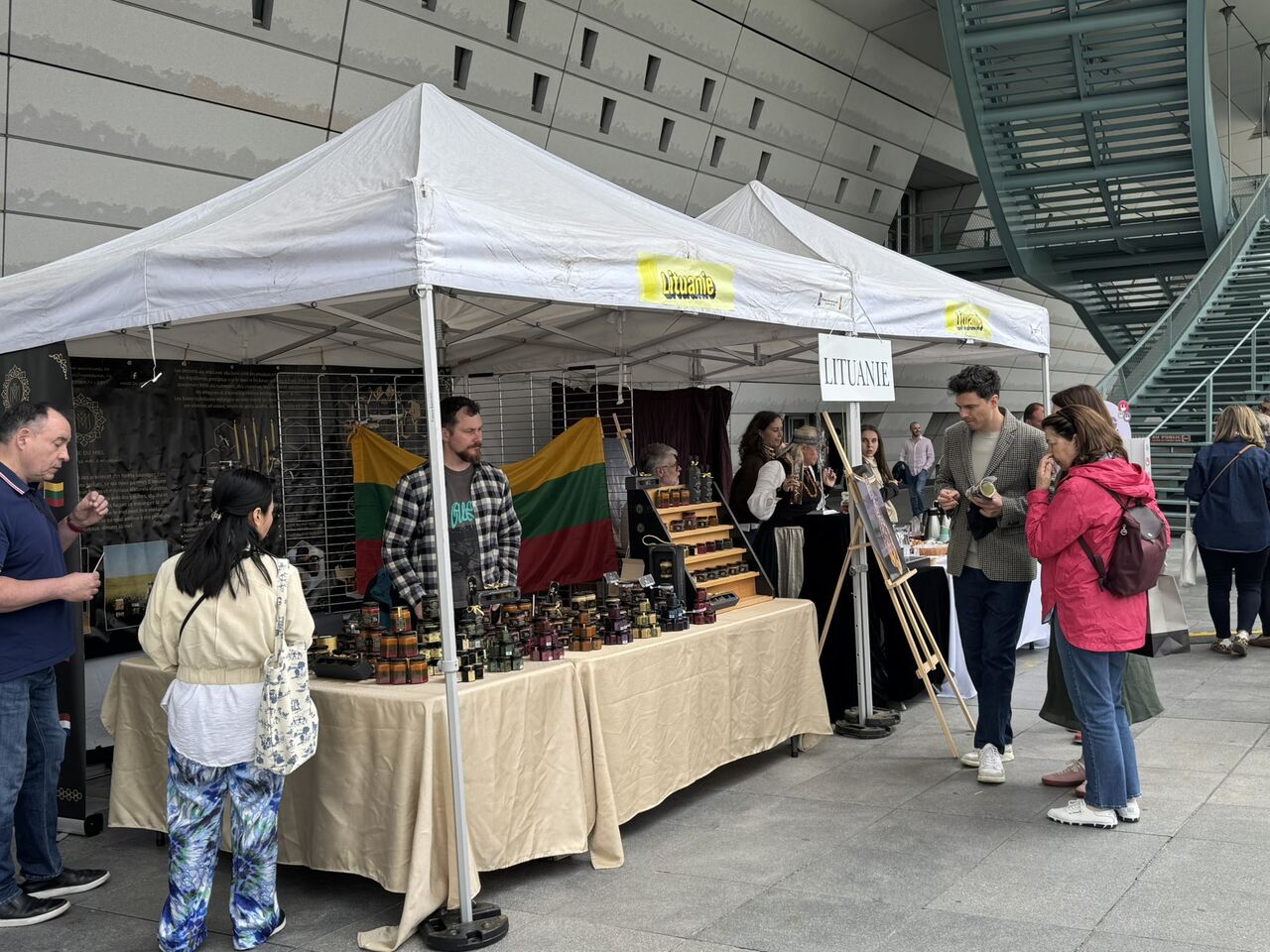 Moçambique Conquista Paladares e Corações No Festival Gastronómico "Maillot à Table!", Em Paris