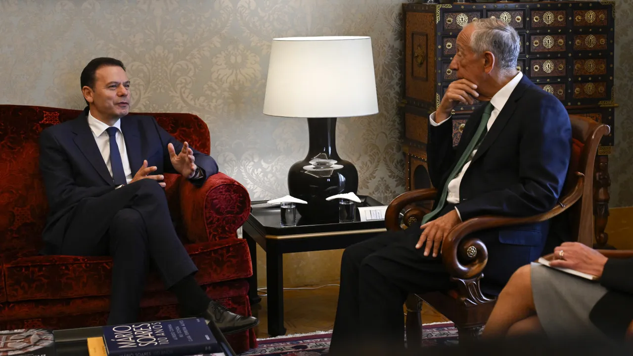 Montenegro Sai em Silênio; Marcelo recebe PS e Chega à Tarde