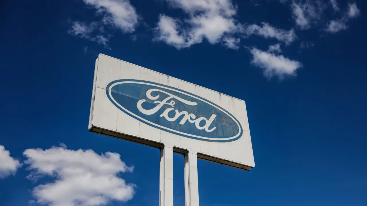 Neste dia nos automóveis… Ford entrou na URSS