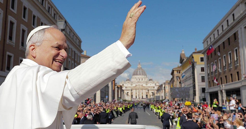 O Papa Leo Xiv pede unidade na massa inaugural no Vatica ...