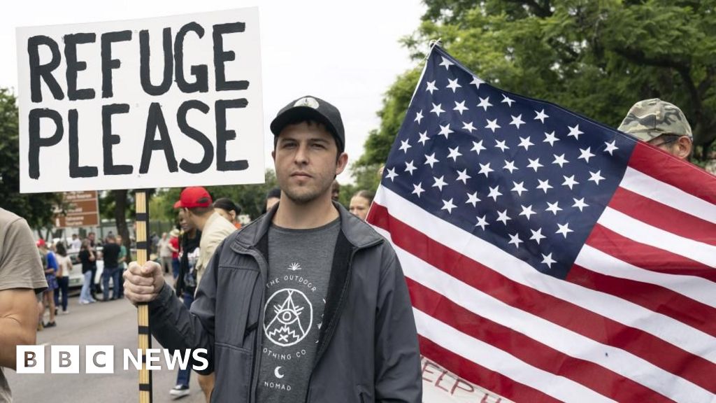 O governo atinge o plano de refugiados de Trump Afrikaner