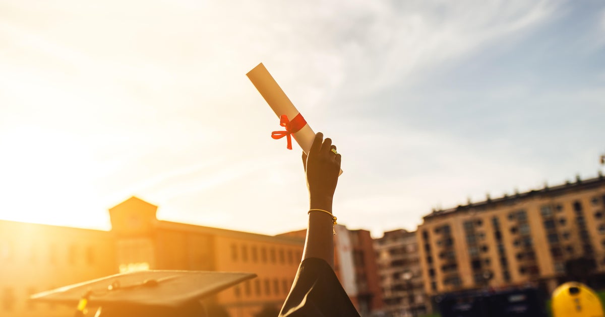 O número crescente de graduados da faculdade está desempregado, novas pesquisas mostram