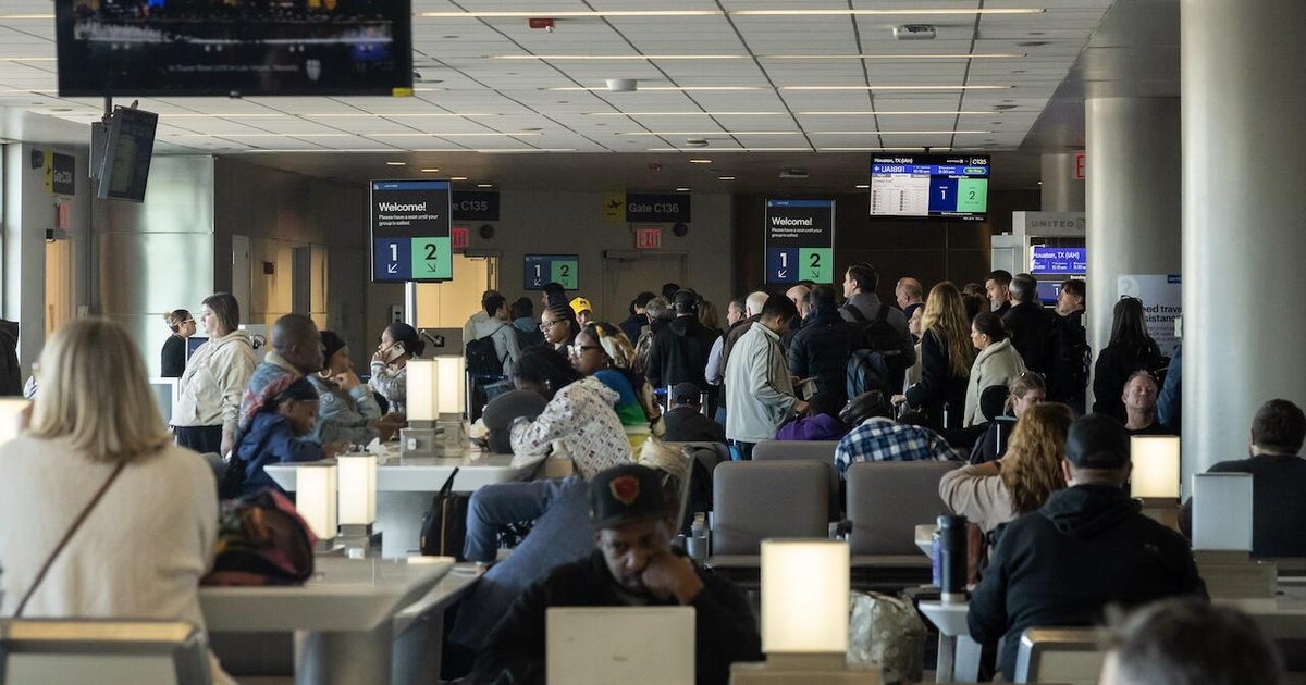 O que está causando atrasos no aeroporto de Newark? O que saber sobre ...