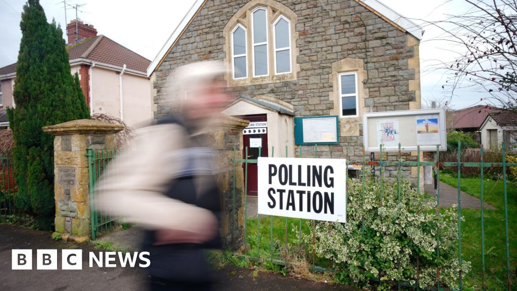 Pesquisas a serem abertas para eleições locais na Inglaterra