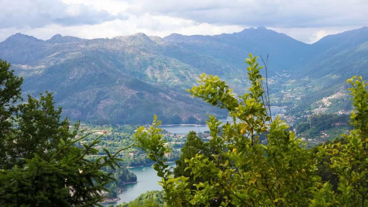 Plano de Gestão da Zona Especial de Conservaça da Peneda/Gerês Vigora 10 Anos