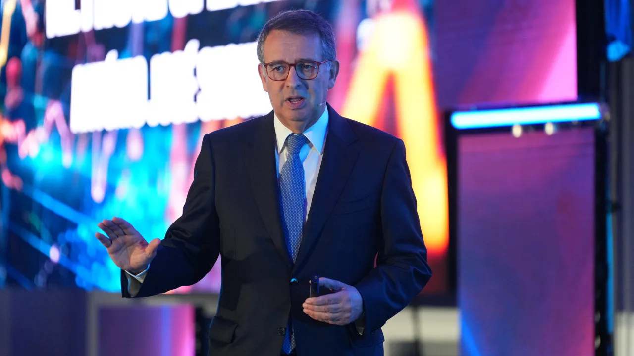 Presidente? "Quero e Posso Ser Candidato. Ainda Não Sei Se Devo"