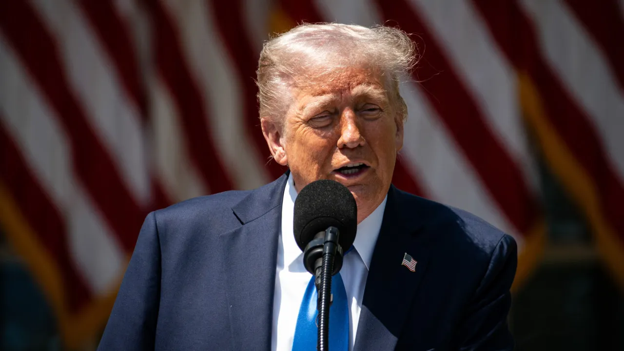 Projeto de Orçamento de Trump Sobe Verbas para Segurança e DeFesa