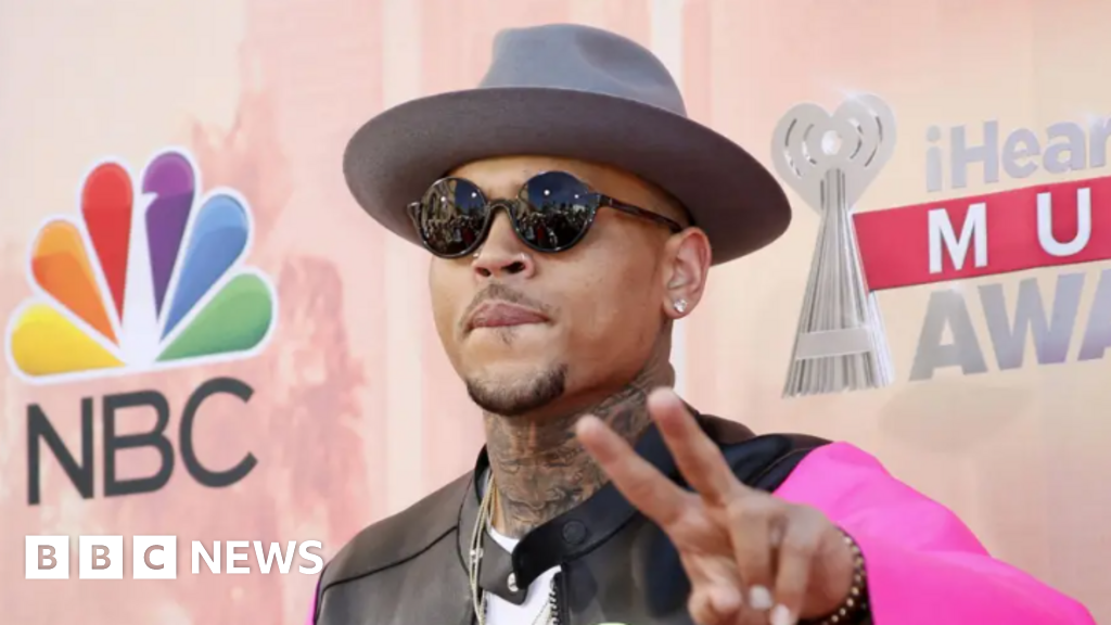 Segundo homem acusado de perturbar Chris Brown Nightclub