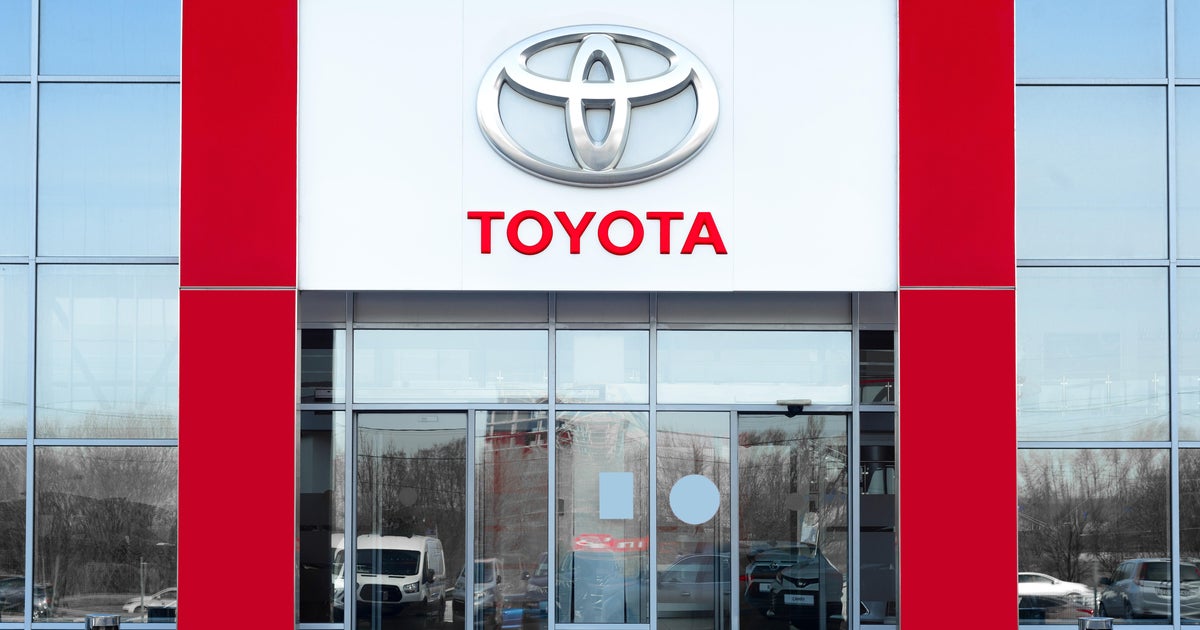 Toyota diz que as tarifas do presidente Trump custarão à montadora $ 1 ...