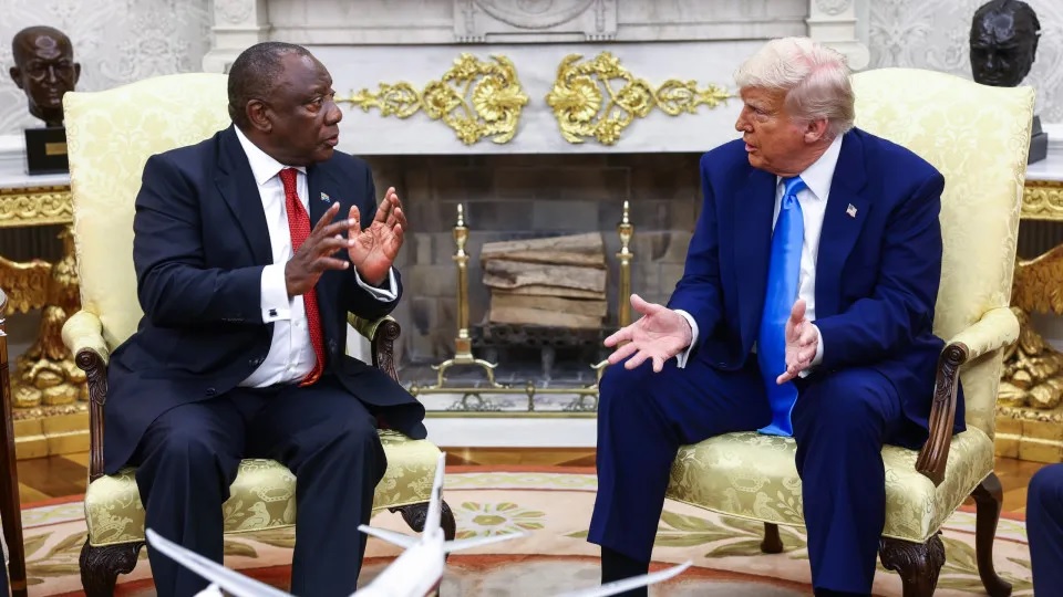 Trump Confronta Presidente e Sul-Africano e Momento Gera Tensão