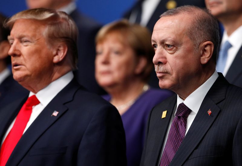 Trump diz que teve conversa produtiva com Erdogan, da Turquia, e planeja visitas