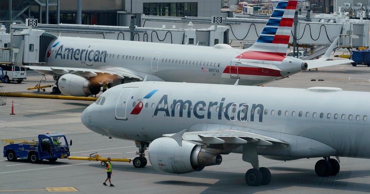 5 Levado para o Hospital da Carolina do Norte depois da American Airlines F ...