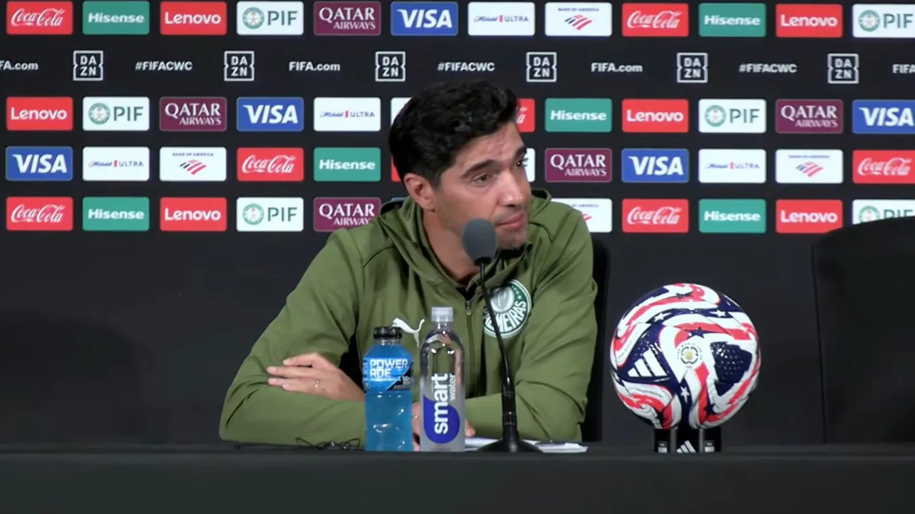 Abel Ferreira Recusa Responder A Pergunta de Jornalista: "Estou Aqui ..."