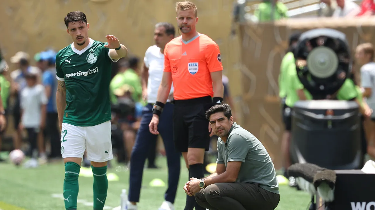 Abel Ferreira 'Trama' Renato Paiva e Palmeiras Apura-Se