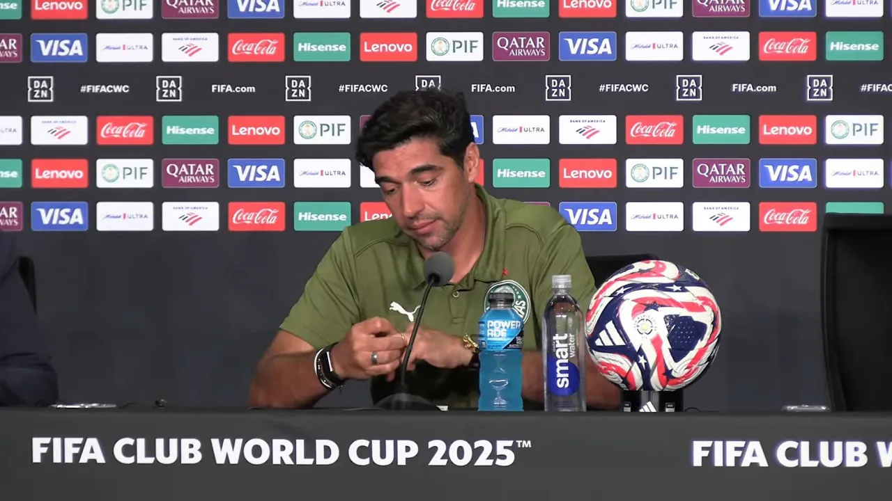 Abel Pega Na Aliança Para Responder Aos críticos: "Não Vou à Feira ..."
