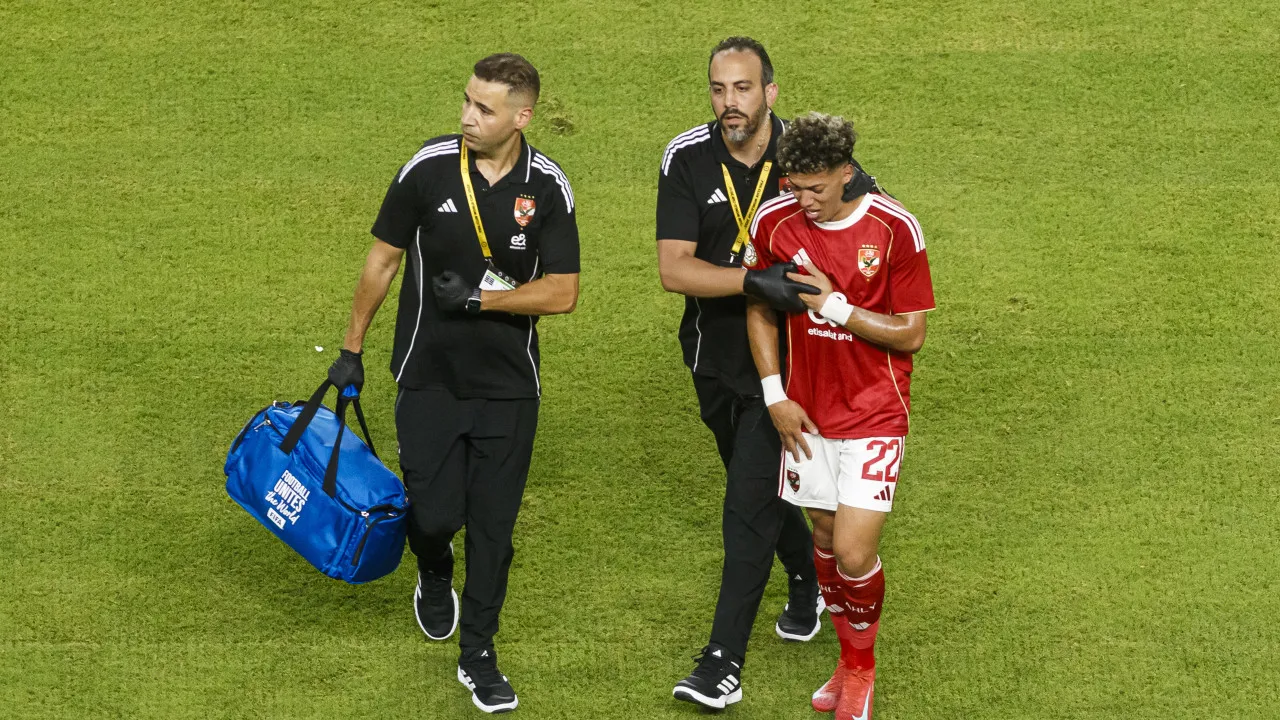 Adversário No Mundial De Clubes Perde Médio Golador