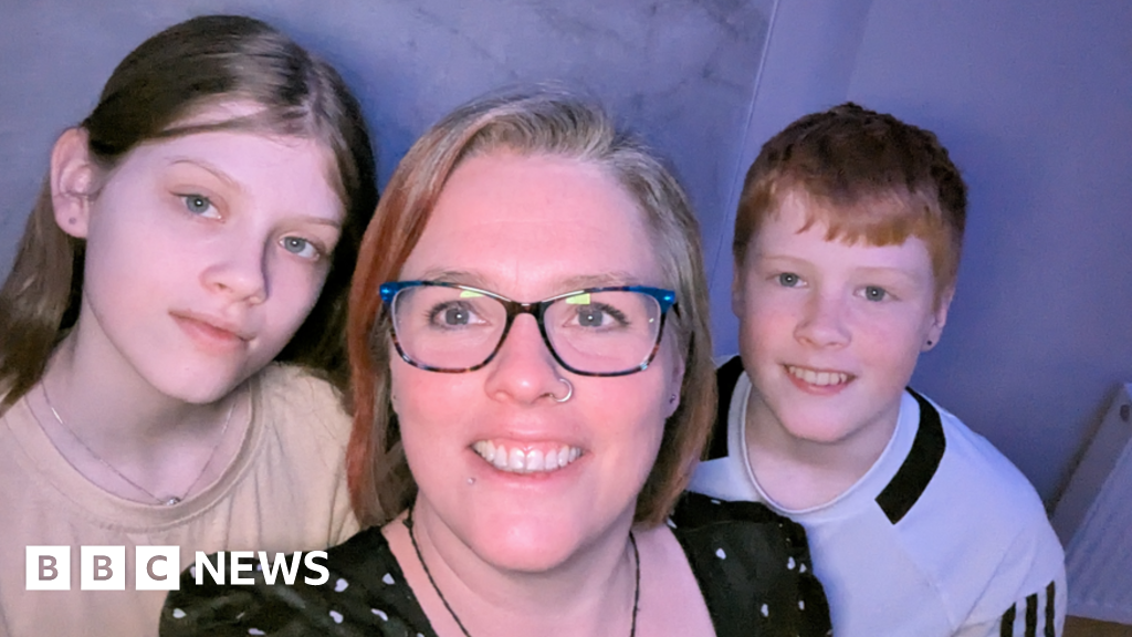 Ansiedade escolar da Irlanda do Norte nos níveis de 'epidemia'
