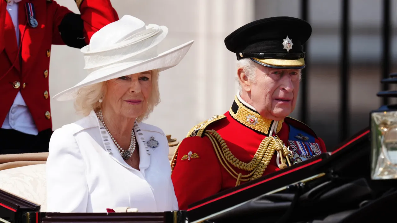 As primeiras imagens do Trooping the Colour (aniversário de Carlos III)
