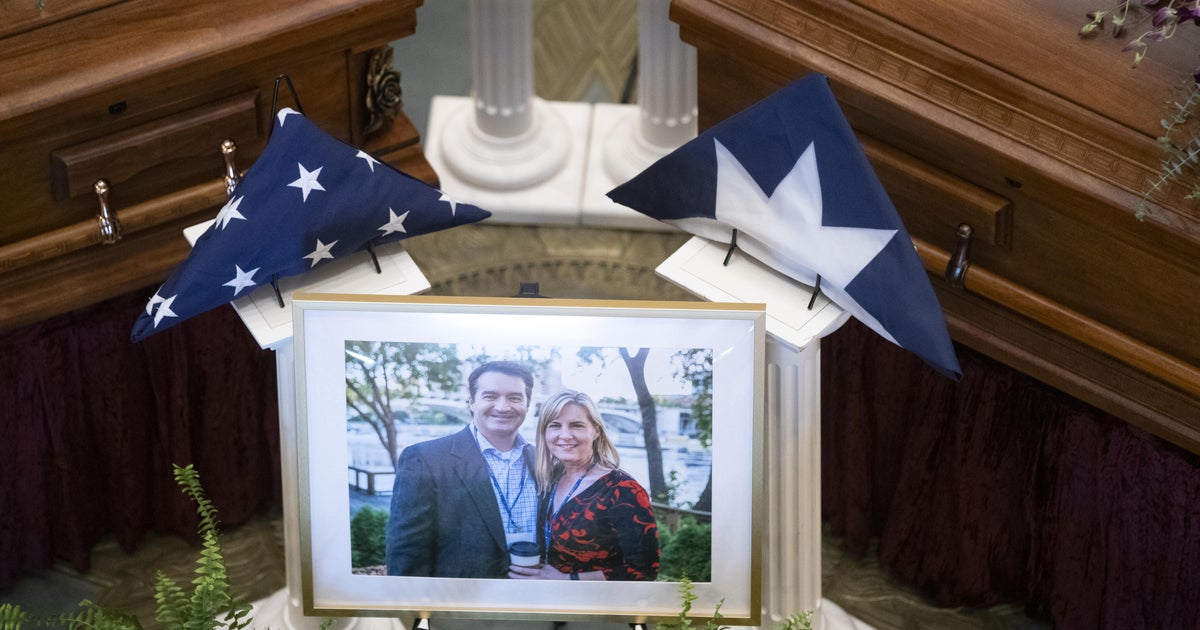 Como assistir: o funeral de Melissa e Mark Hortman