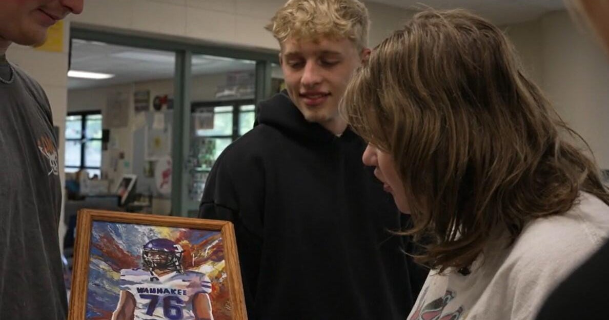 Como uma sênior sênior da Wisconsin High School usou sua arte para continuar ...