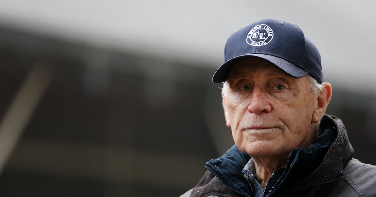 D. Wayne Lukas, 15 vezes o treinador vencedor da coroa tripla e ...