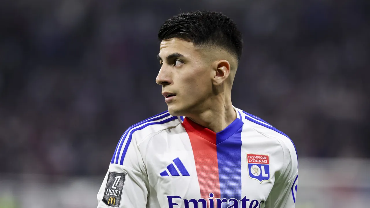 Descida de Divisão do Lyon Pode Ser Uma Boa Notícia para o Benfica