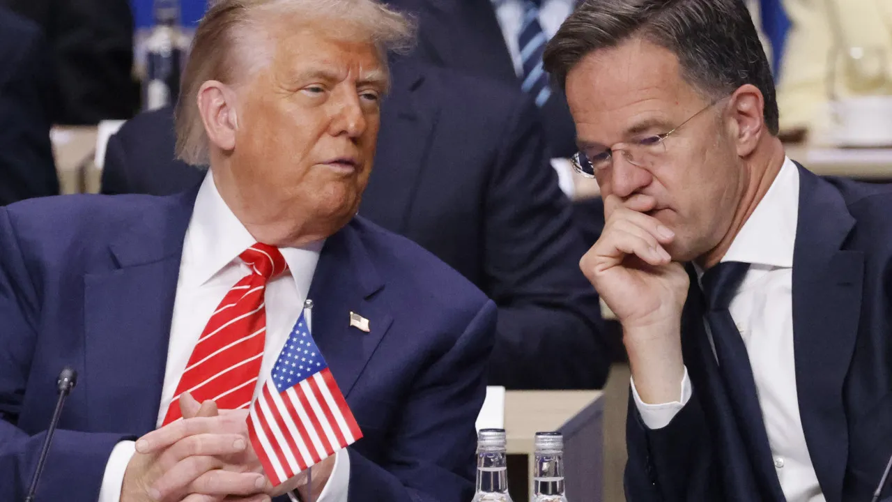 EM 48H, 2 Polémicas. Das sms Ao "Papá", Que Se Passa Entre Rutte e Trump?
